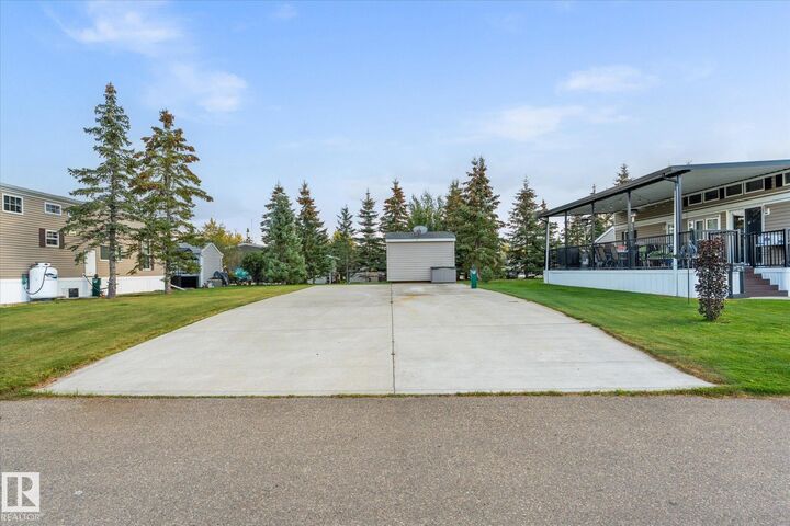 Property Photo:  53126 Rge Road 70 183  AB T0E 0E0 
