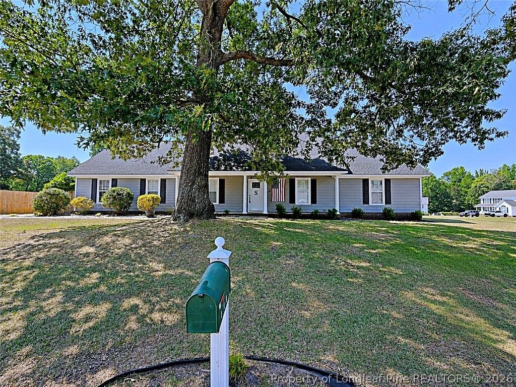 Property Photo:  112 Forest Creek Drive  NC 28376 