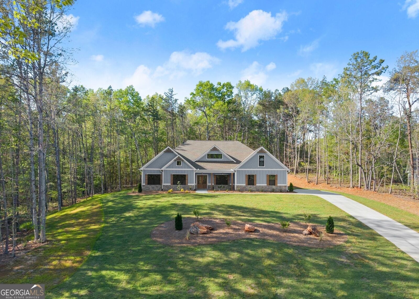 Property Photo:  206 Shoals Way  GA 30523 