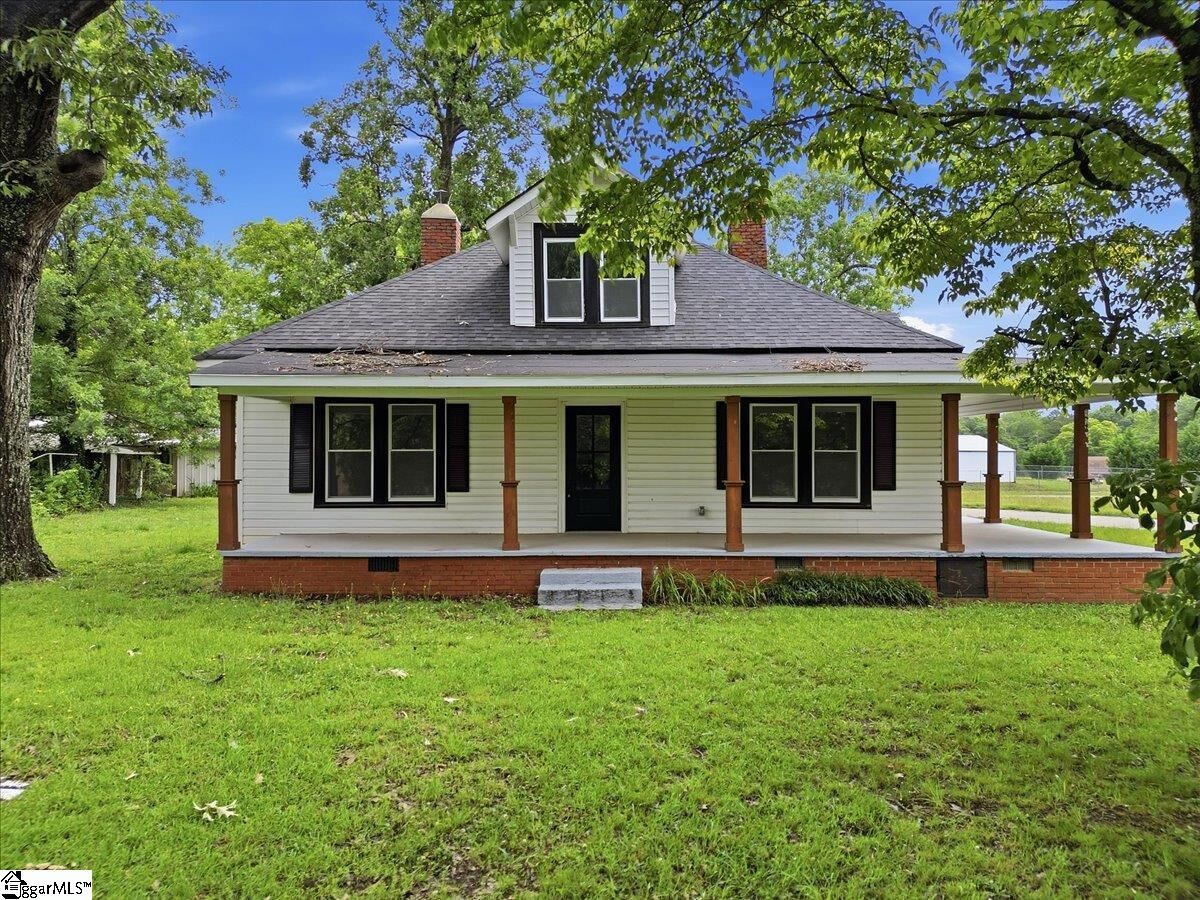 Property Photo: 202 Arrowood Branch Road SC 29323