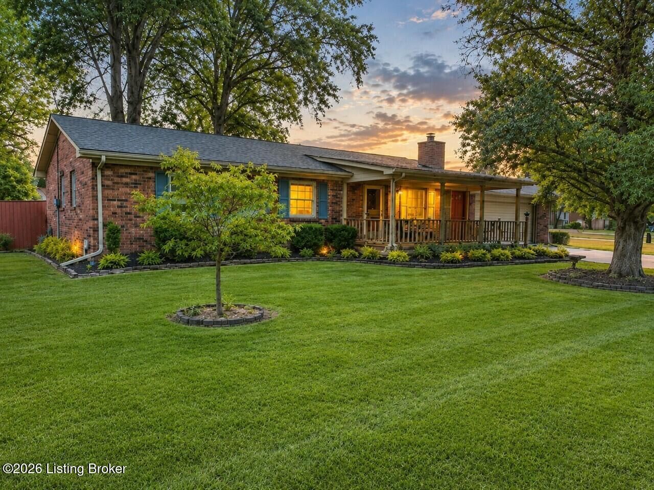Property Photo: 115 Blue Ridge Rd KY 40223