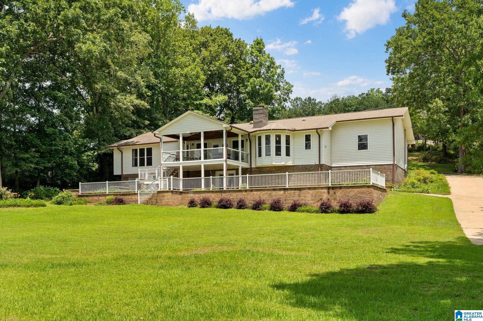 Property Photo: 289 Osprey Drive AL 35128
