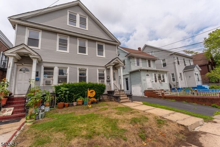 Property Photo:  1020 Cross Ave 2F  NJ 07208 