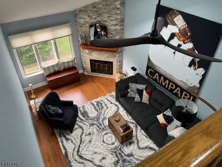 Property Photo:  31 Greenbriar Ln  NJ 08801 