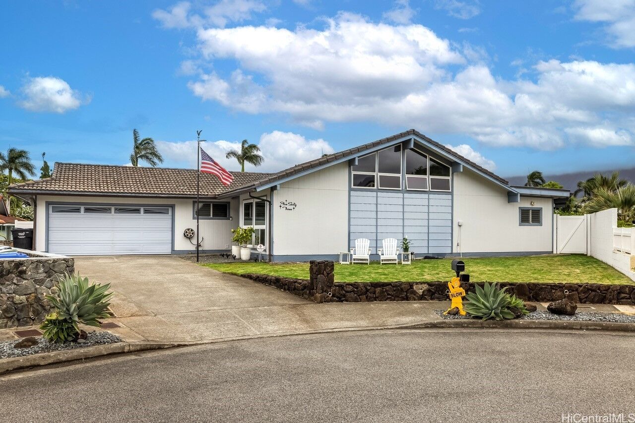 Property Photo:  563 Alihi Place  HI 96734 
