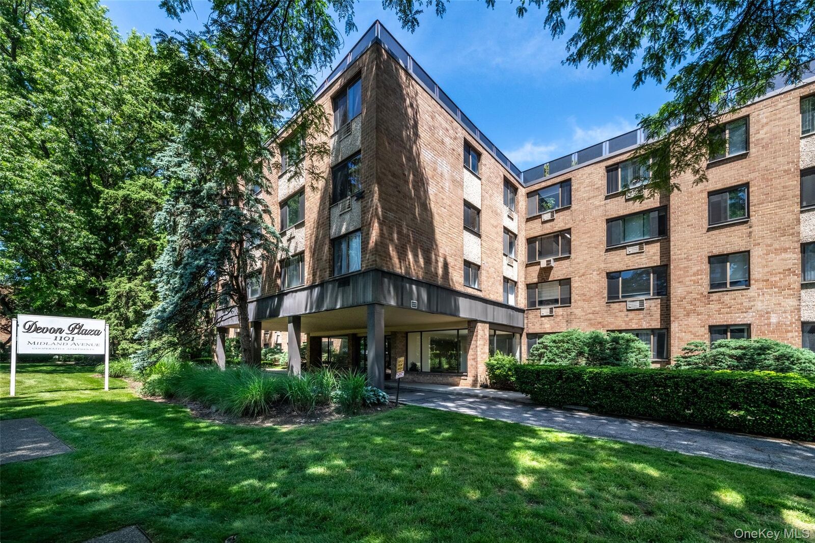 Property Photo: 1101 Midland Avenue 210 NY 10708