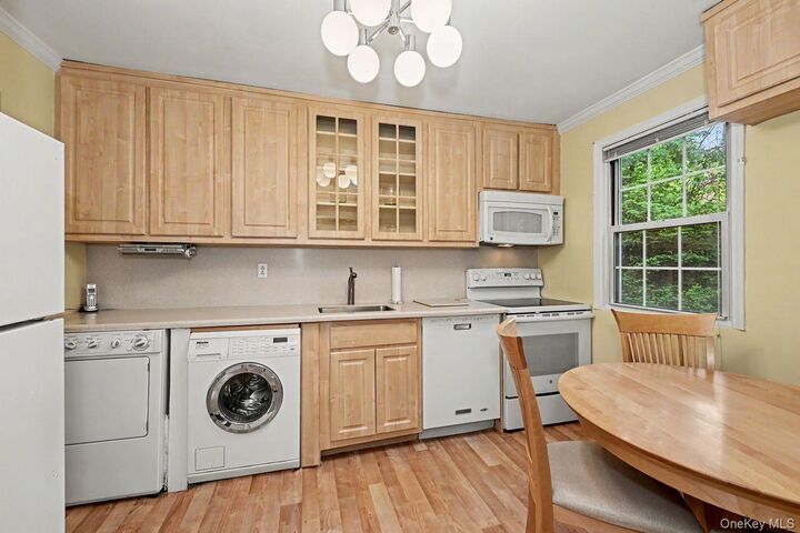 Property Photo:  95 Georgia Avenue  NY 10708 