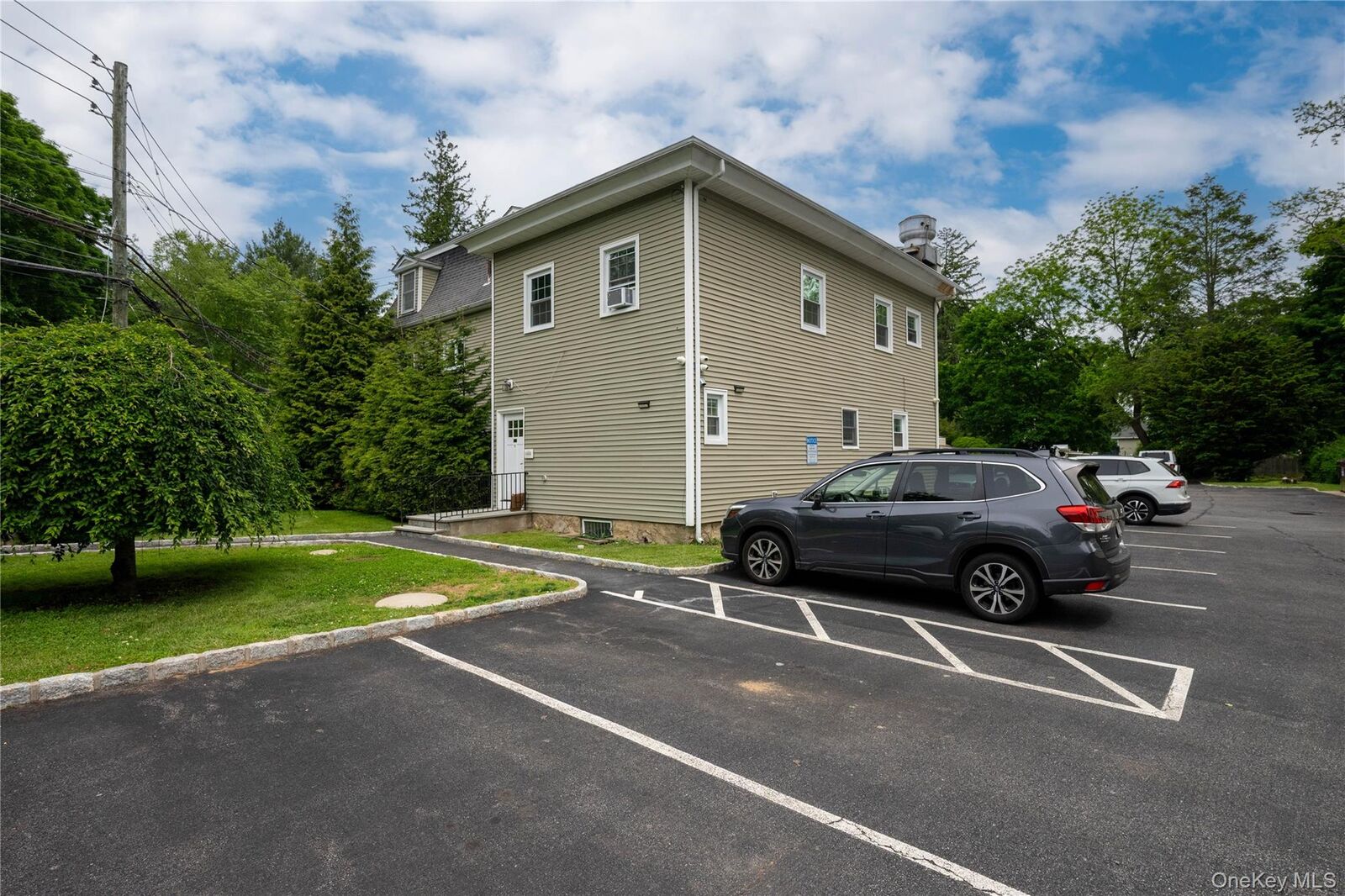 Property Photo:  1143 E Main Street 1  NY 10588 