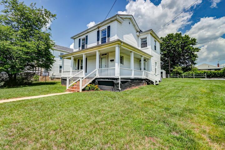 Property Photo:  2354 Garfield Avenue  VA 24501 