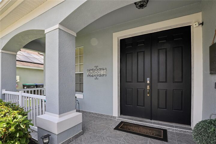 Property Photo:  10142 Silmarien Street  FL 32825 