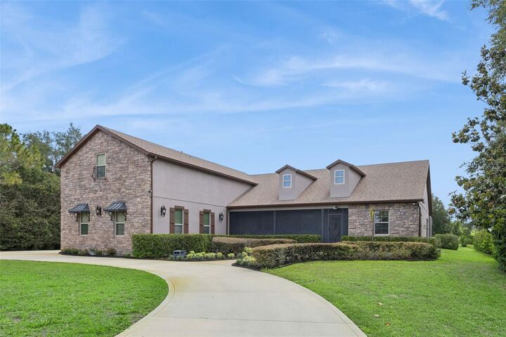 Property Photo:  2075 Mustang Court  FL 34771 