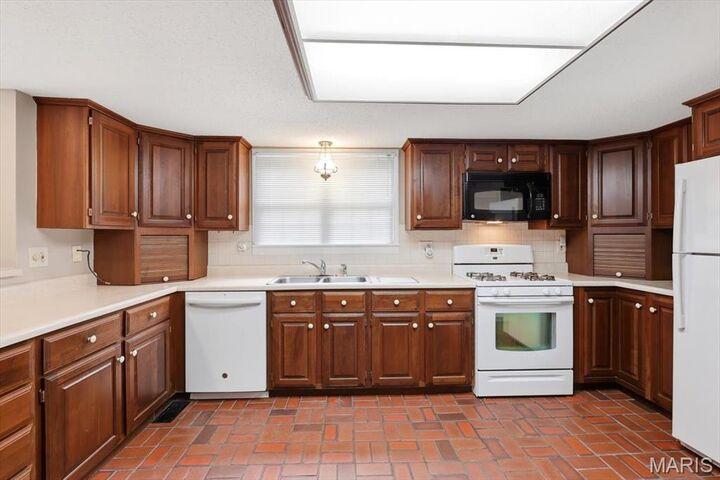 Property Photo:  12268 Spring Place Court  MO 63043 