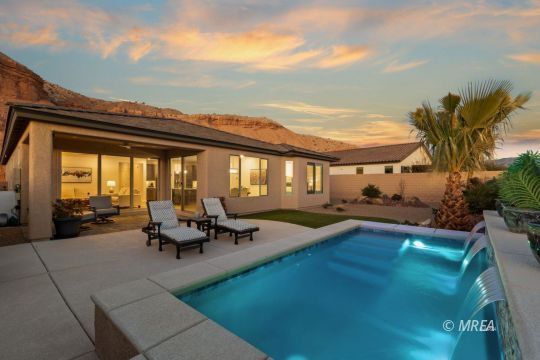 Property Photo:  1293 Vertical Bluff  NV 89034 