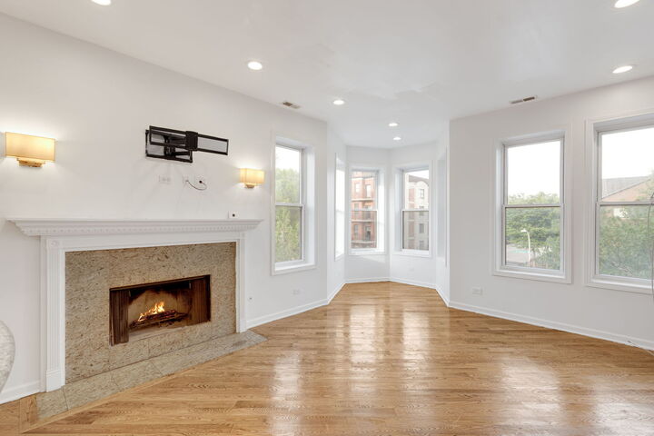 Property Photo:  4800 S Saint Lawrence Avenue 2N  IL 60615 