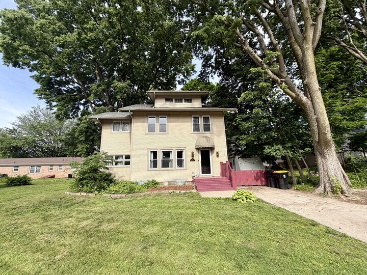 Property Photo:  22 Payne Place  IL 61761 