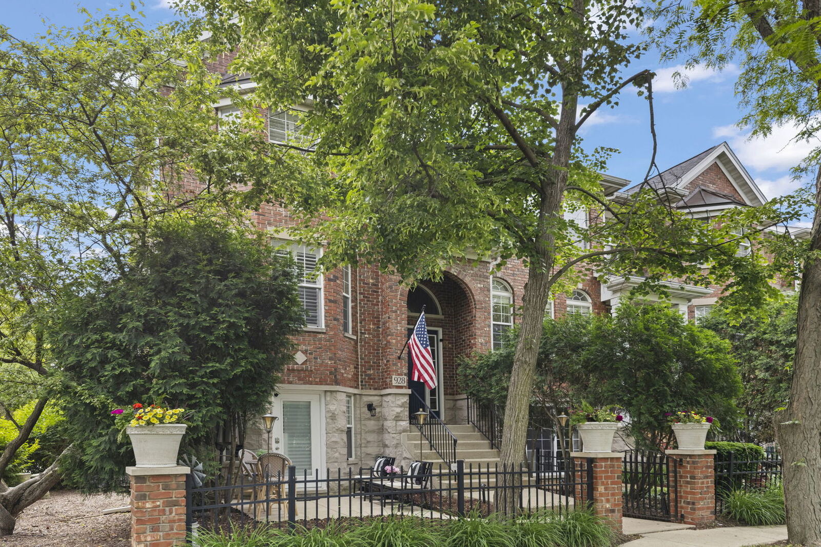 Property Photo:  928 Shandrew Drive 928  IL 60540 