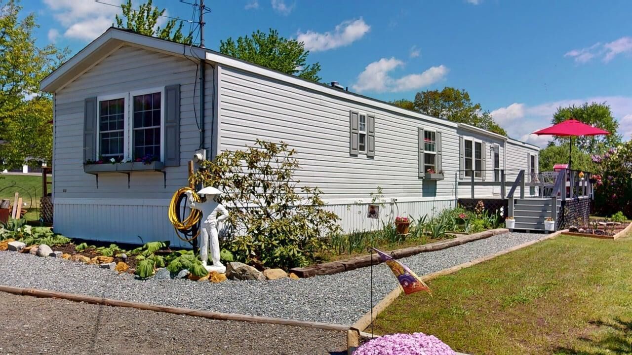 Property Photo:  9 Smith Lane  ME 04456 