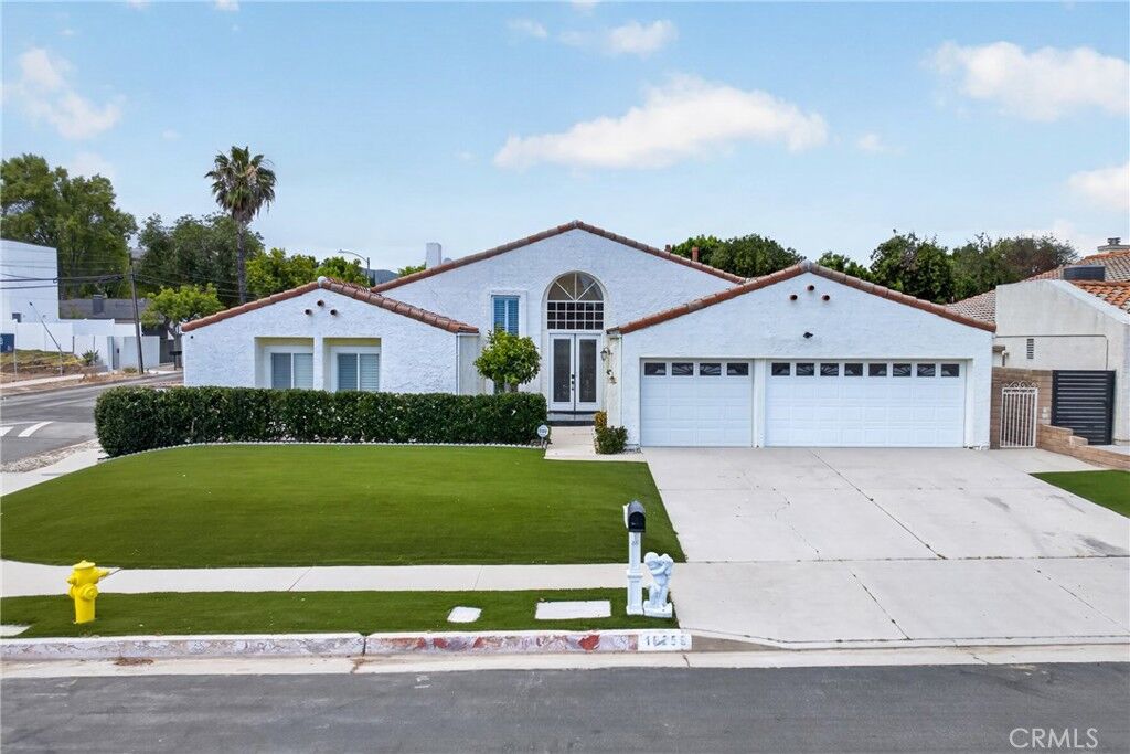 Property Photo:  18259 Minnehaha Street  CA 91326 