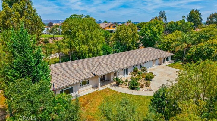 Property Photo:  29781 Pasada Rd  CA 92591 