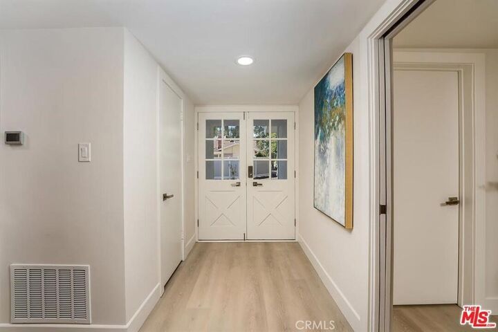 Property Photo: 5628 Ponce Avenue CA 91367