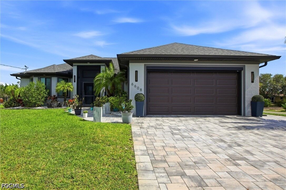 Property Photo:  6608 Abbott Street  FL 33966 
