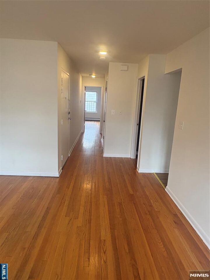 Property Photo:  399 Walker Street 1B  NJ 07022 