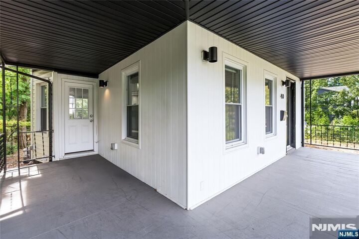 Property Photo:  40 Grant Avenue  NJ 07626 