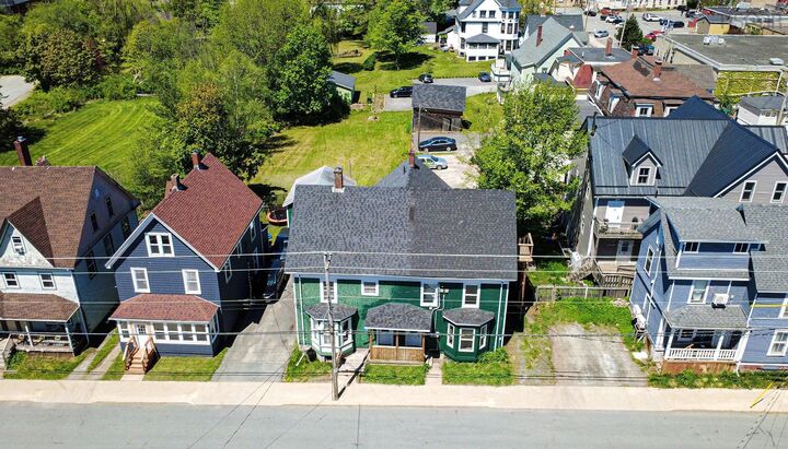 130 Gray Street — photo 1