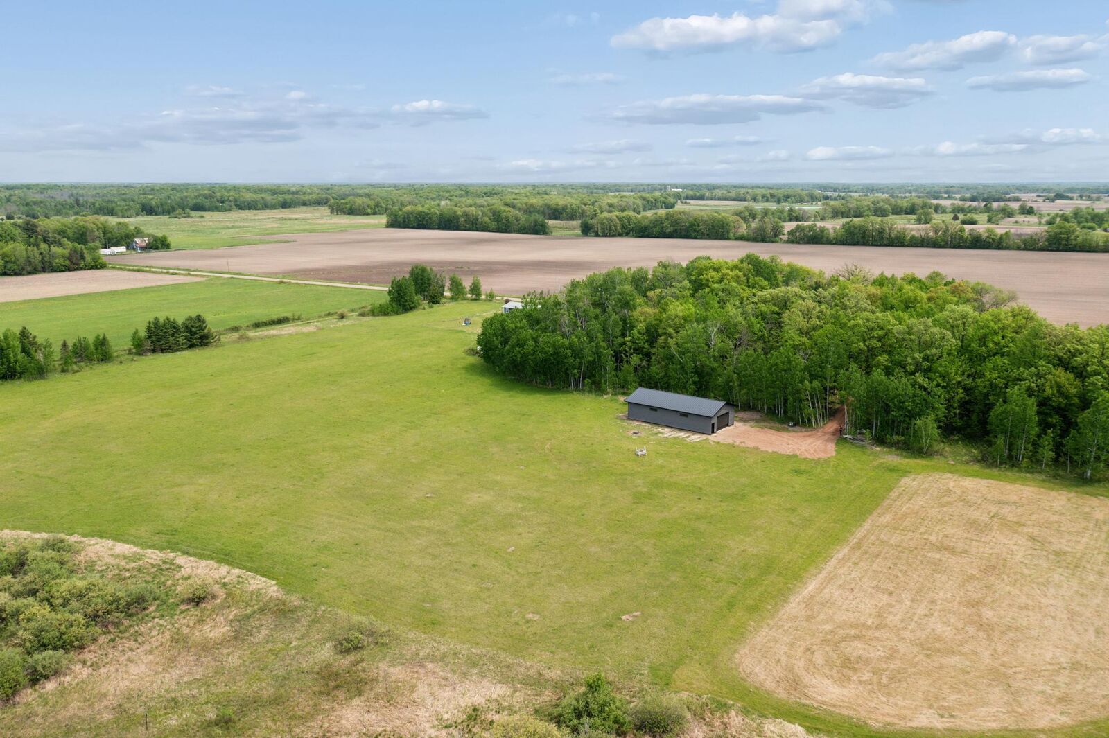 Property Photo: 12271 Auburn Road MN 55030