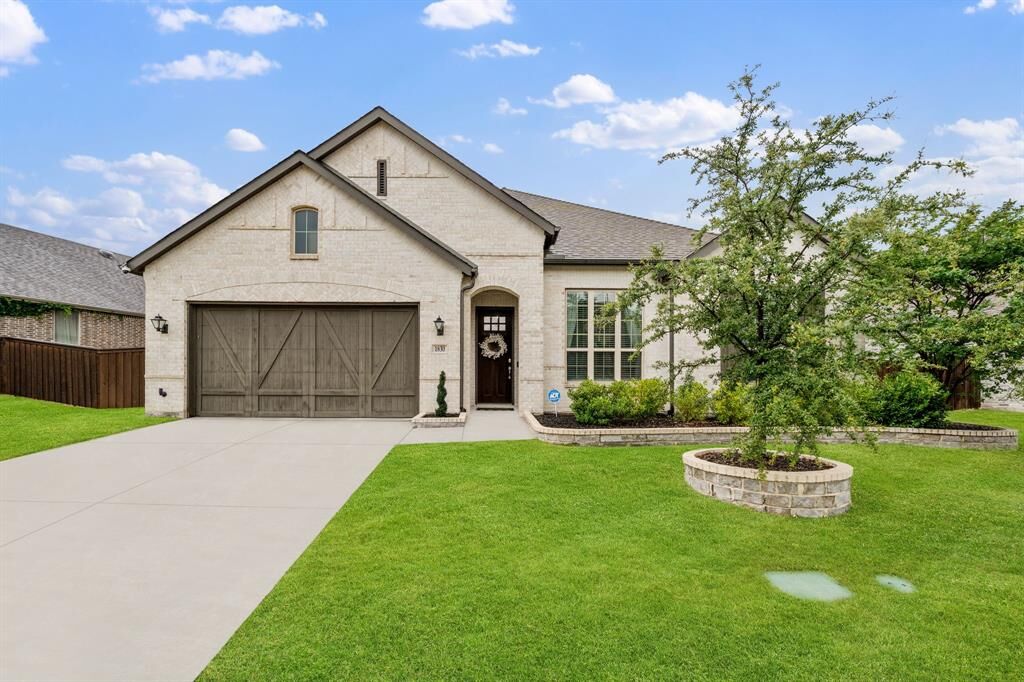 Property Photo: 1830 Bellagio Lane TX 75032