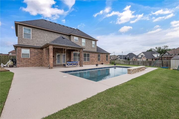 Property Photo: 1701 Helen Lane AR 72713