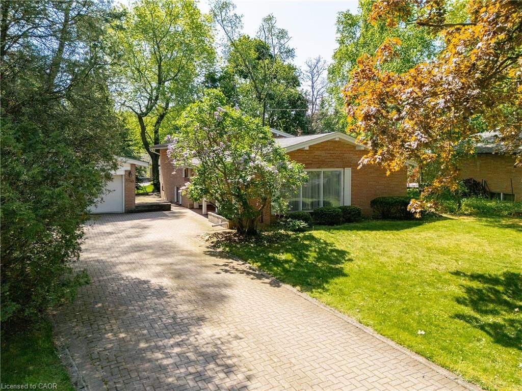 Property Photo: 2048 Elmhurst Avenue ON L6J 1X1