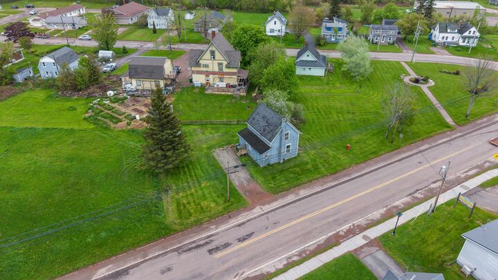 Property Photo:  9 Sunset Drive  PE C0B 2E0 
