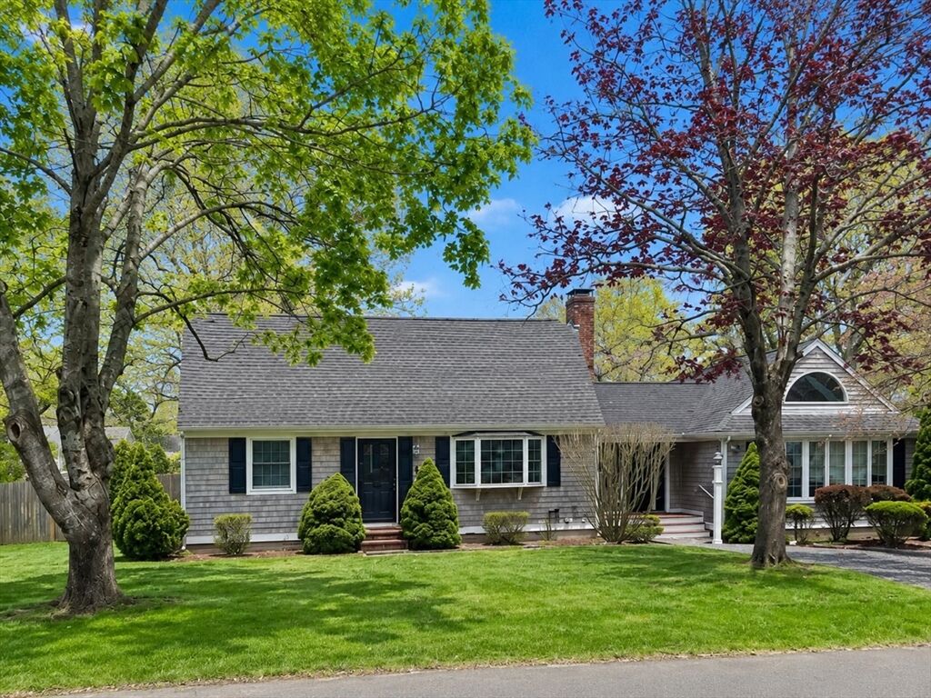 Property Photo:  27 Sandpiper Circle  MA 02536 