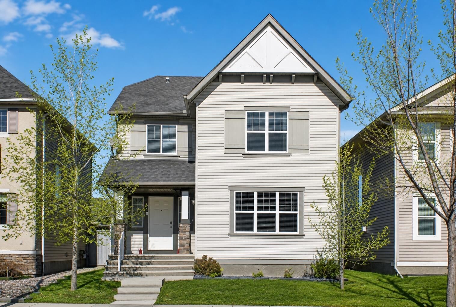 Property Photo: 28 Elgin View SE AB T2Z 4Z6