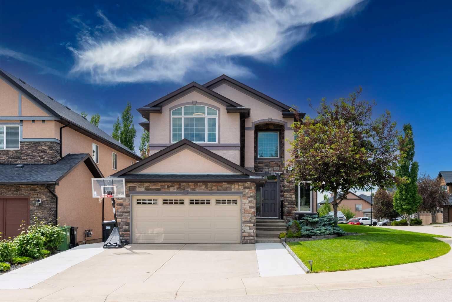 Property Photo: 35 Aspen Stone Way SW AB T3H 0L6
