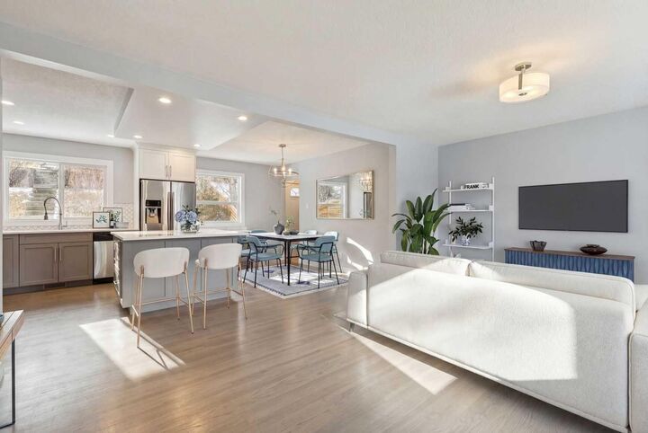 Photo de la propriété: 40 Henefer Road SW AB T2V 3B4