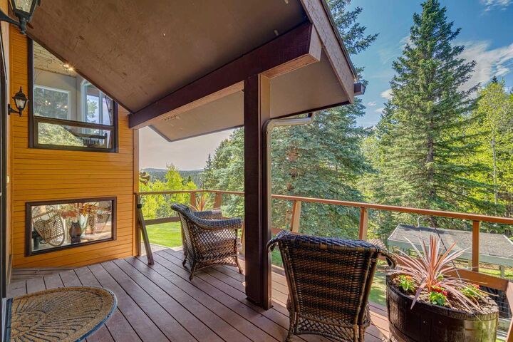 Property Photo:  36 Cummer Place  AB T0L 0K0 