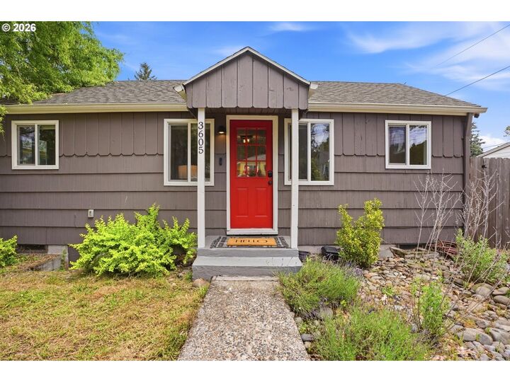 Property Photo:  3605 M St  WA 98663 
