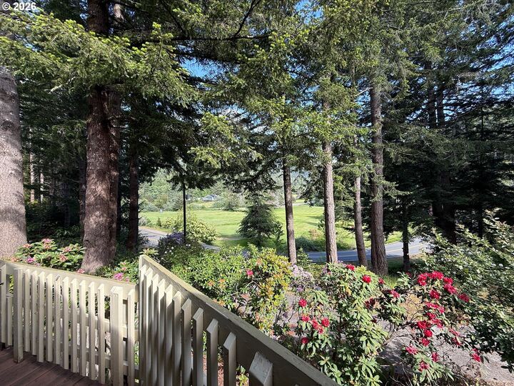 Property Photo: 34446 Cedar Valley Rd OR 97444