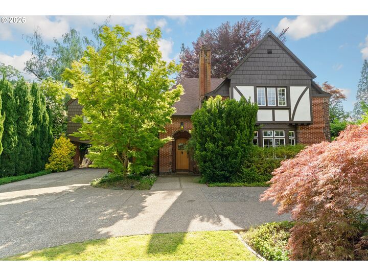 Property Photo:  4500 SW Laurelwood Ave  OR 97225 