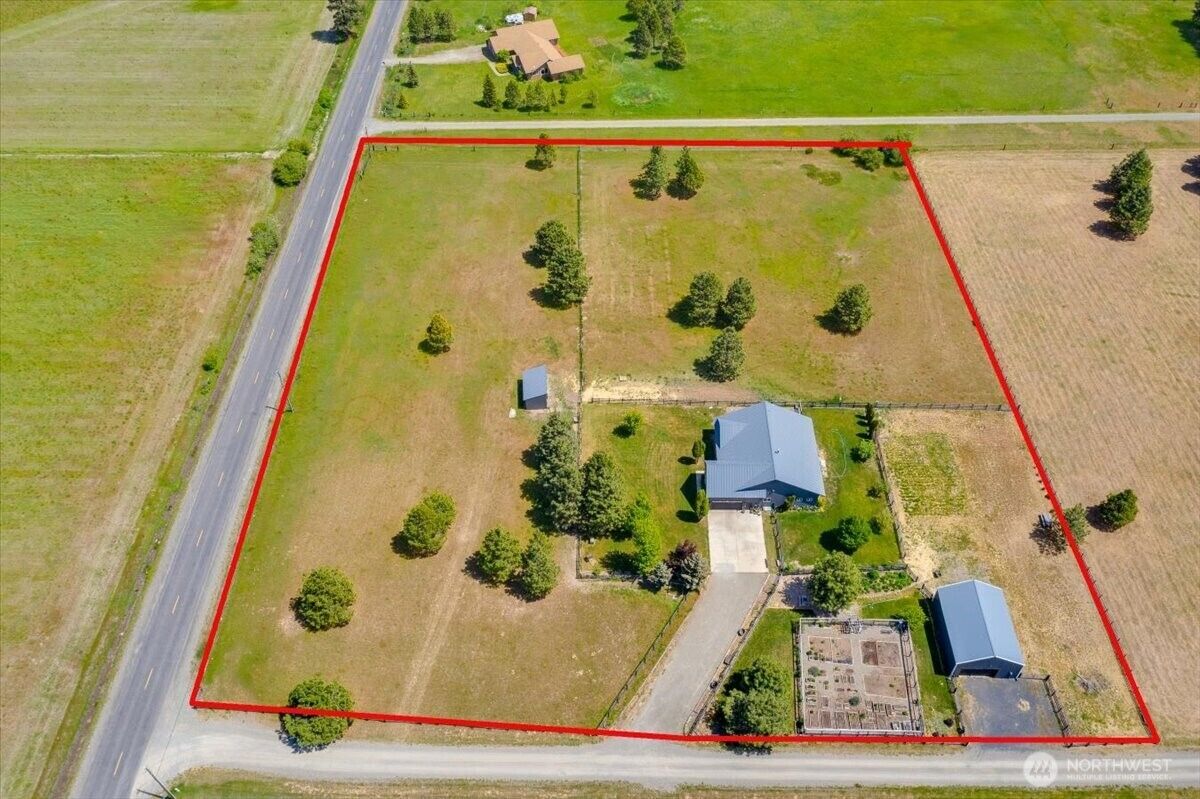 Property Photo: 644 Masterson Road WA 98922