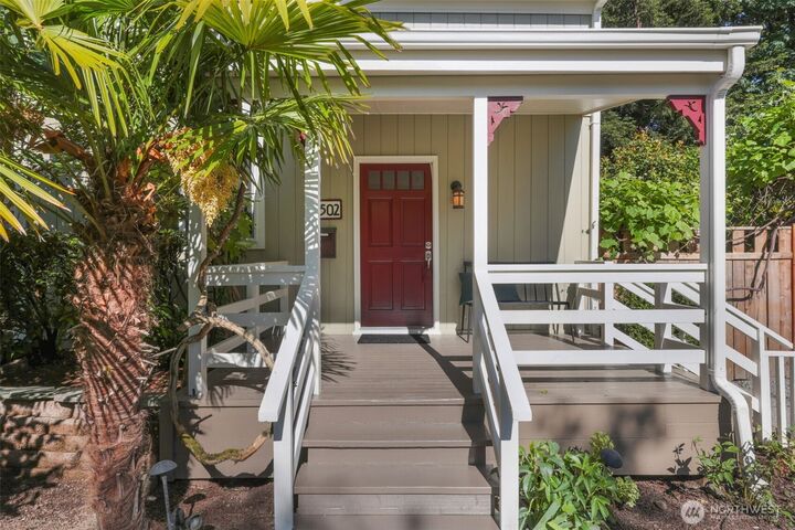 Property Photo: 502 32nd Avenue WA 98122