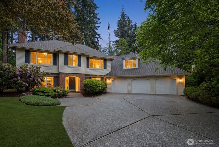 Property Photo:  7700  234th Place NE  WA 98053 