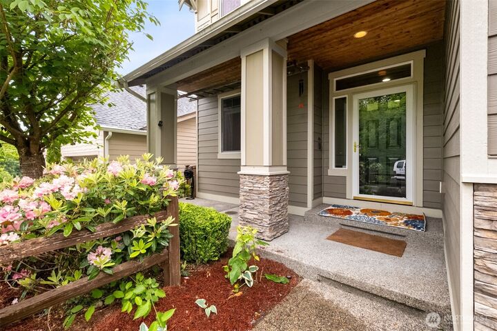 Property Photo:  4411 S 330 Place  WA 98001 
