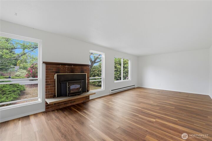 Property Photo:  5625 N 40th Street  WA 98407 