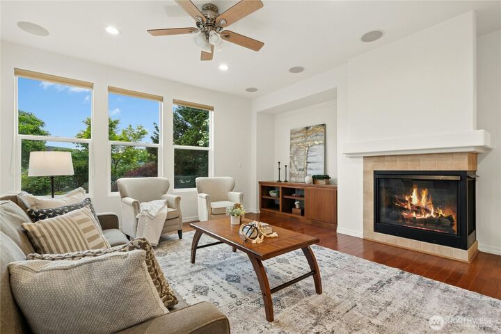 Property Photo:  13443  Mahonia Place NE  WA 98053 