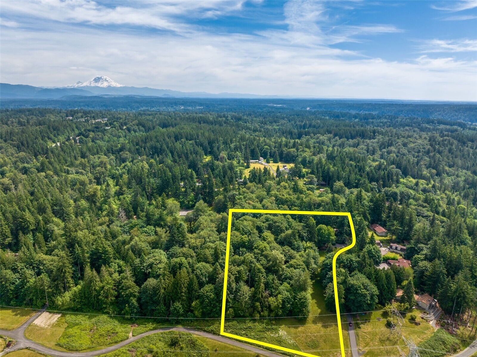 Property Photo:  23908 SE 168 Street  WA 98027 