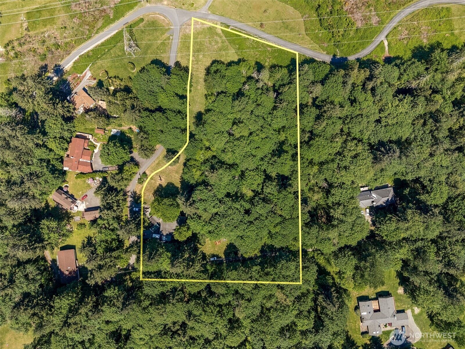 Property Photo: 23908 SE 168 Street WA 98027