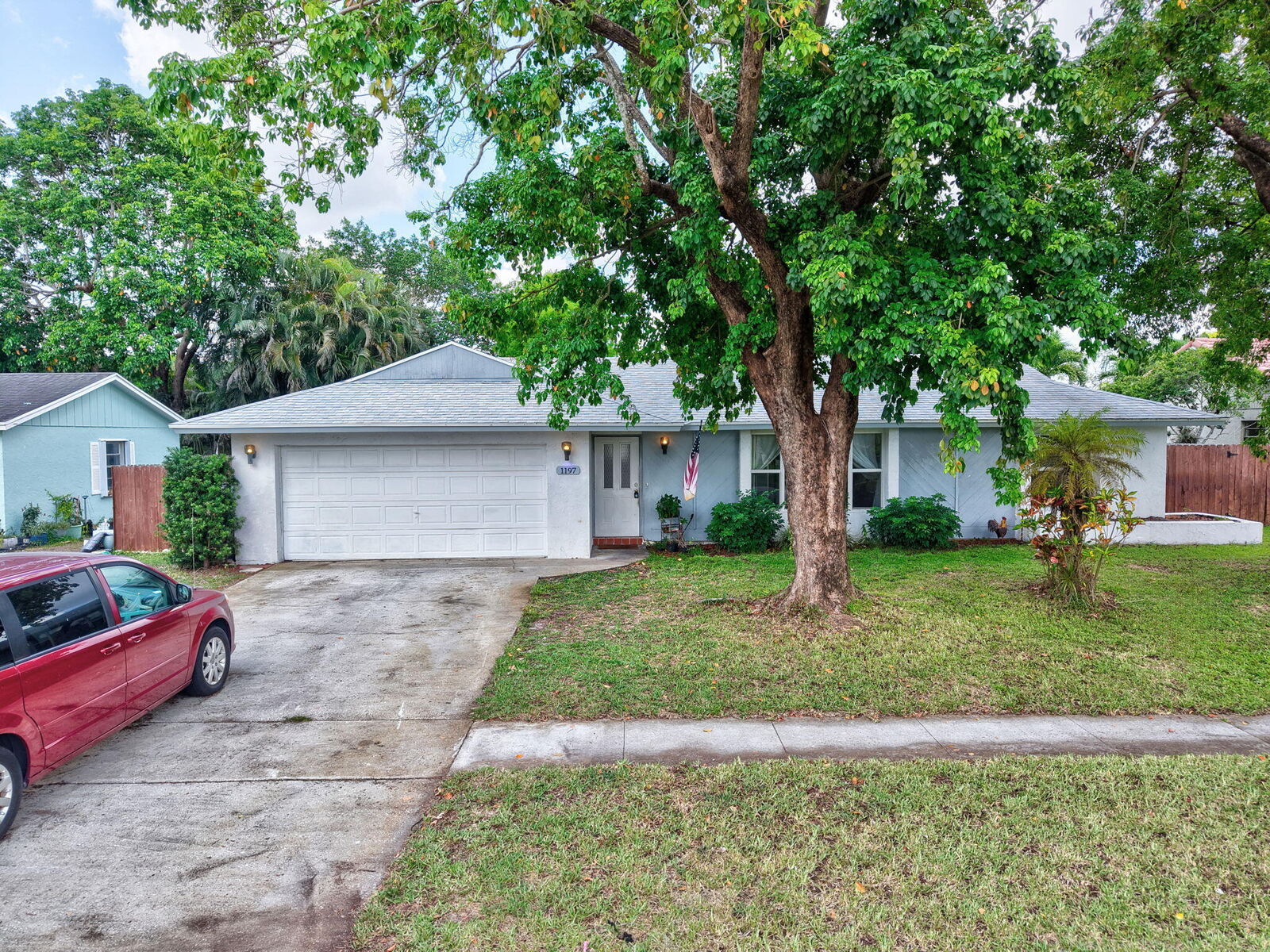 Property Photo: 1197 Belmore Terrace FL 33414